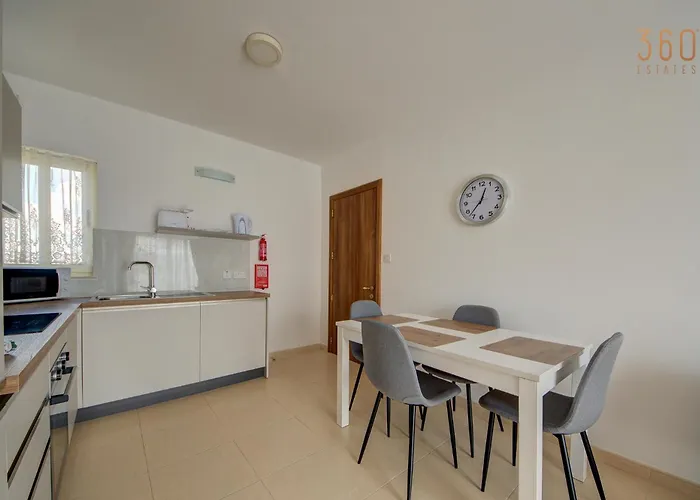 Appartement Stunning Penthouse With Spacious Terrace By 360 Estates