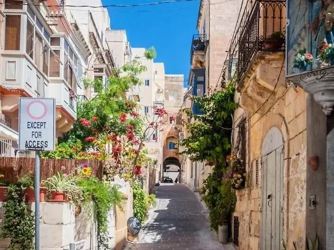 Appartement Stunning Penthouse With Spacious Terrace By 360 Estates Sliema