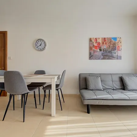 Apartment Stunning Penthouse With Spacious Terrace By 360 Estates