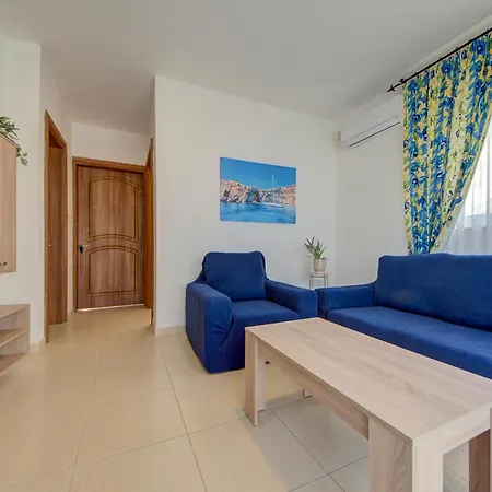 Stunning Penthouse With Spacious Terrace By 360 Estates Daire Sliema