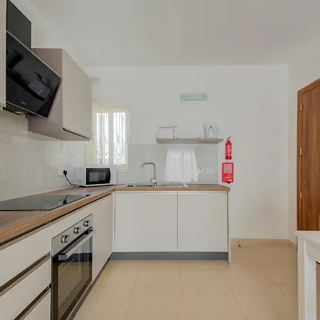 Stunning Penthouse With Spacious Terrace By 360 Estates Daire Sliema