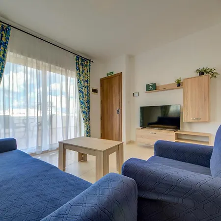 Stunning Penthouse With Spacious Terrace By 360 Estates * Sliema