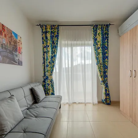 Stunning Penthouse With Spacious Terrace By 360 Estates Apartment Sliema