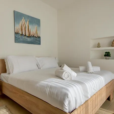 Stunning Penthouse With Spacious Terrace By 360 Estates Sliema