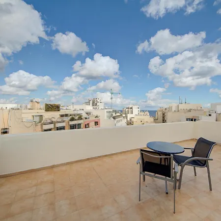 Stunning Penthouse With Spacious Terrace By 360 Estates Sliema