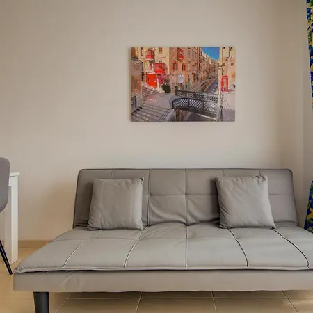 Stunning Penthouse With Spacious Terrace By 360 Estates