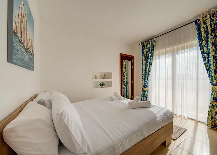 Stunning Penthouse With Spacious Terrace By 360 Estates Apartman