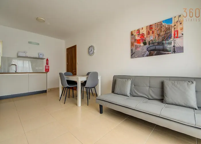 Apartment Stunning Penthouse With Spacious Terrace By 360 Estates