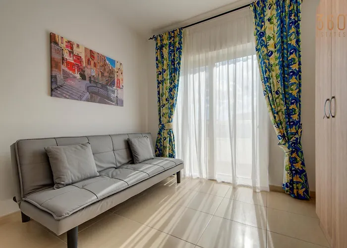 Stunning Penthouse With Spacious Terrace By 360 Estates Apartment Sliema