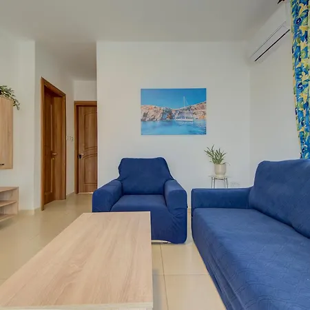 Stunning Penthouse With Spacious Terrace By 360 Estates