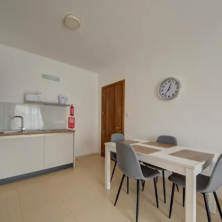 Apartment Stunning Penthouse With Spacious Terrace By 360 Estates