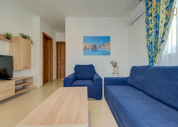 Stunning Penthouse With Spacious Terrace By 360 Estates